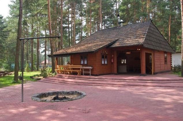Centrum Szkolenia I Rekreacji Krasnobród Buitenkant foto